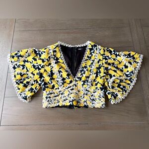 C/Meo Collective Medium Navy Blue/Yellow Floral Pleat Tiedred Trim Crop Top.